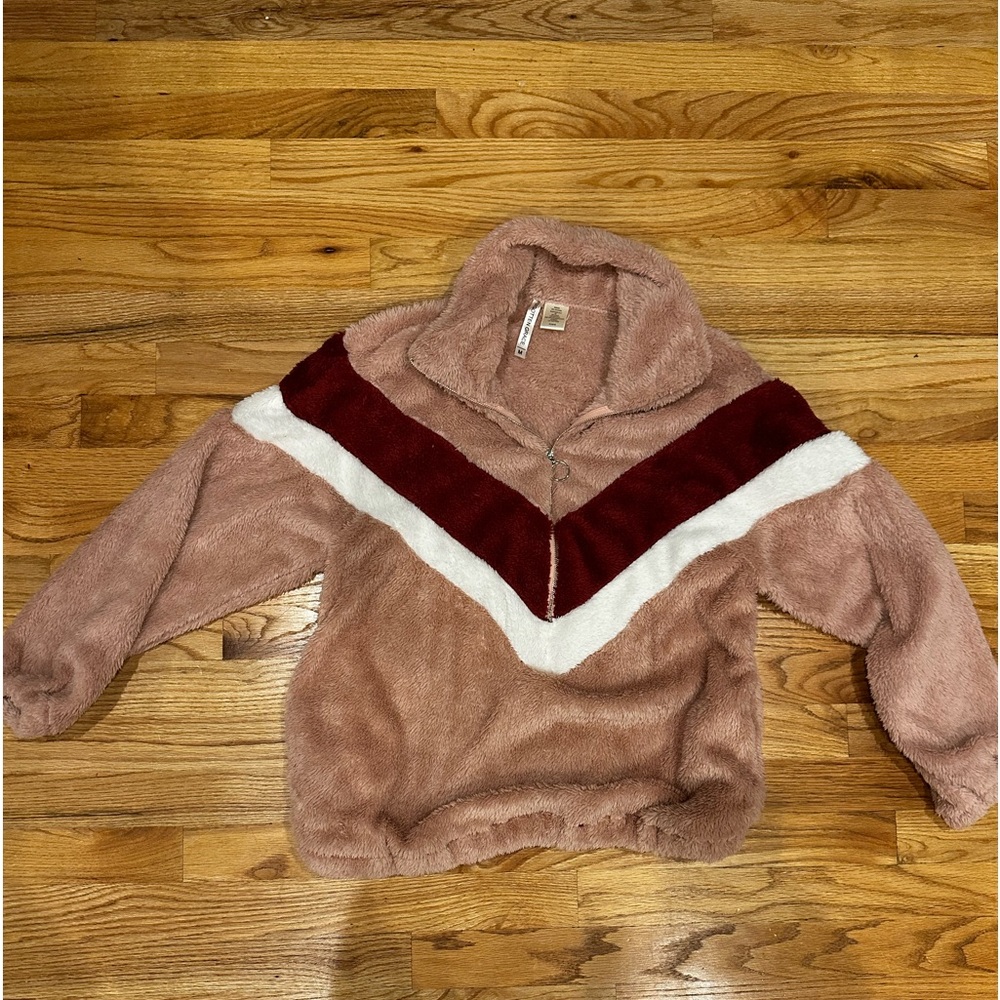 Forgotten grace sweater with pockets. Size medium.